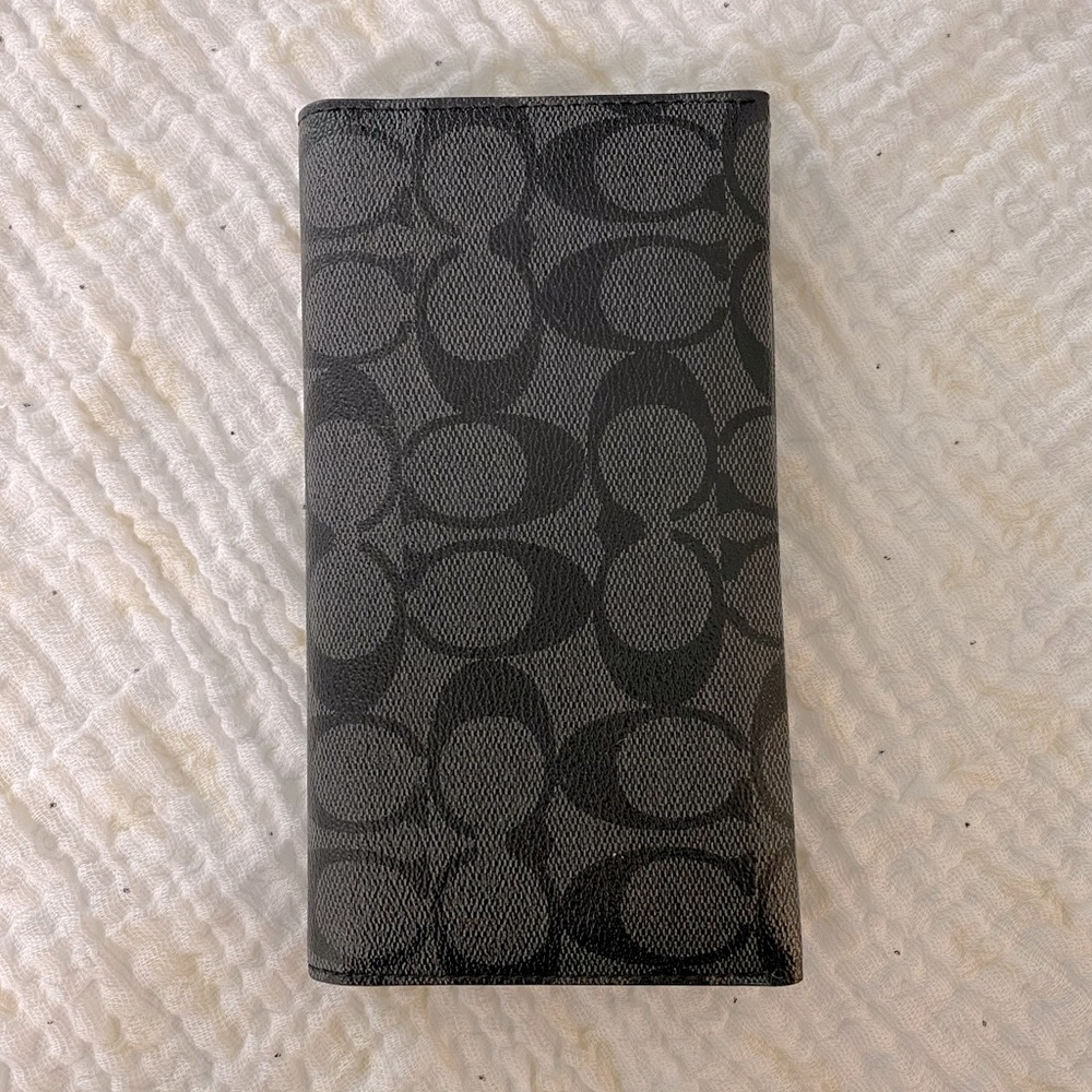 Signature long Coach wallet